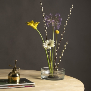 Glass vessel, bowl, vase for ikebana