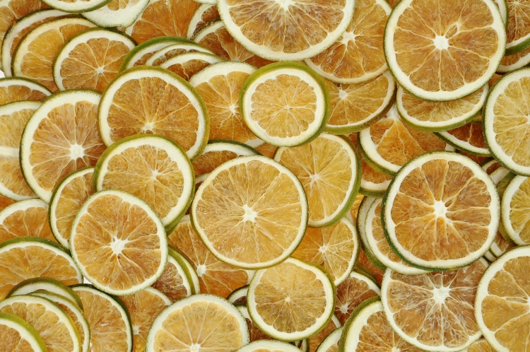 Getrocknete grüne Orangenscheiben für die Dekoration - 20 Stück