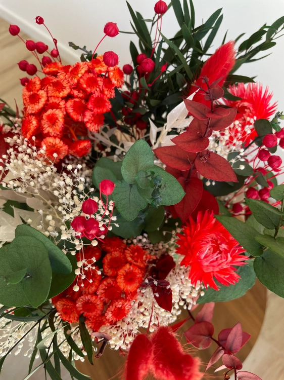 Dried flowers bouquet - red