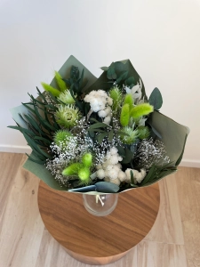Dried flowers bouquet - green