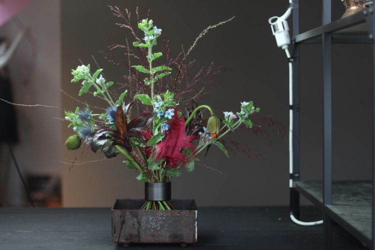 Hanataba Pitch Black - flower arrangement tool
