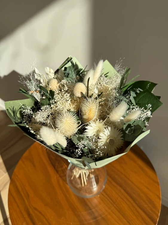 Dried flowers bouquet - white, standard