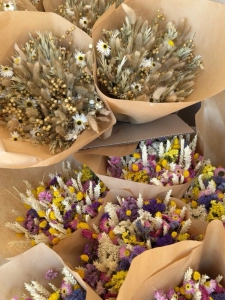 Dried flowers bouquet - natural